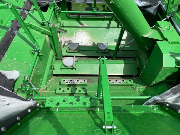 Moissonneuse batteuse JOHN DEERE S780 - Coupe 10,70 m