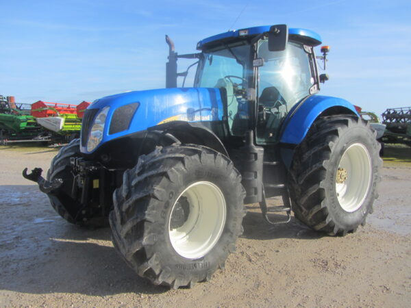 NEW HOLLAND T7060 – 210 CH