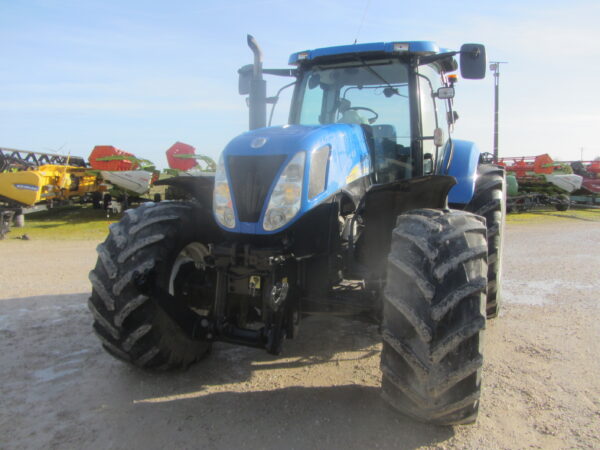 NEW HOLLAND T7060 – 210 CH