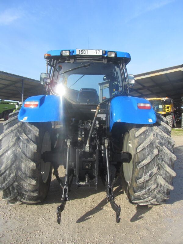 NEW HOLLAND T7060 – 210 CH