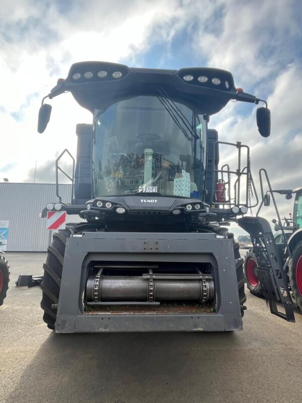 MOISSONNEUSE FENDT IDEAL 9 + Coupe 10,70 m