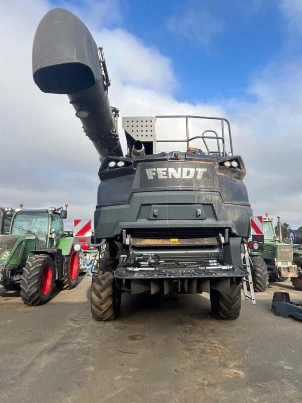 MOISSONNEUSE FENDT IDEAL 9 + Coupe 10,70 m