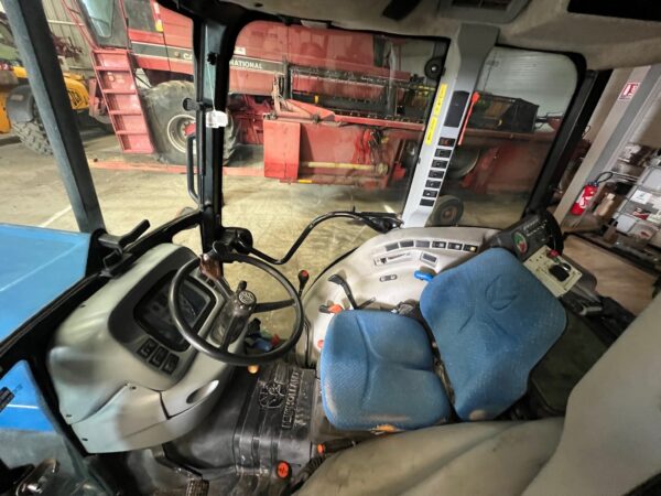 NEW HOLLAND T4030 V