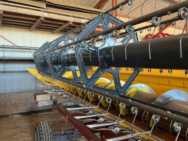 COUPE NEW HOLLAND 10.70 VARIFEED