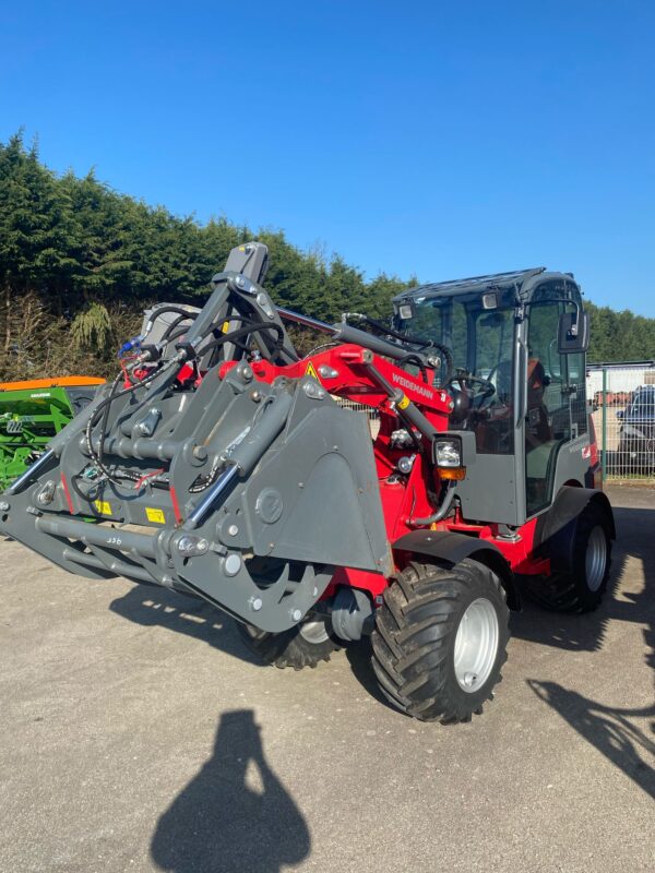 Weidemann 1280 + Pelle à pince Weidemann 1300