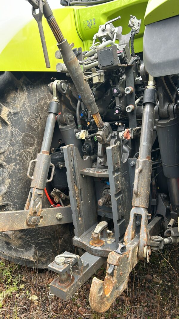 Claas AXION 920 – 320 CH