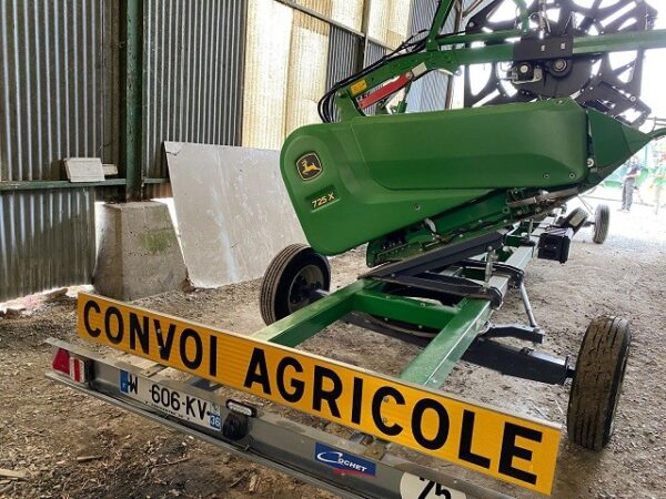 Moissonneuse batteuse JOHN DEERE T670I – Coupe  7,60 m