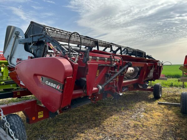 Moissonneuse batteuse Case IH 6140 - Coupe 7,00 m