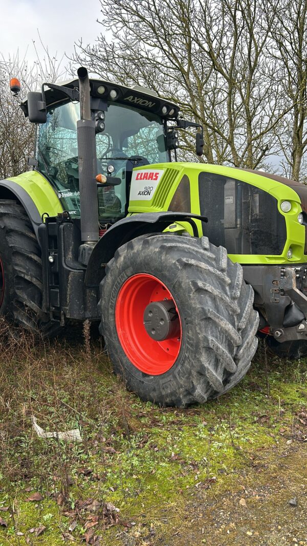 Claas AXION 920 – 320 CH