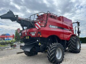 Moissonneuse batteuse Case IH 6140 - Coupe 7,00 m