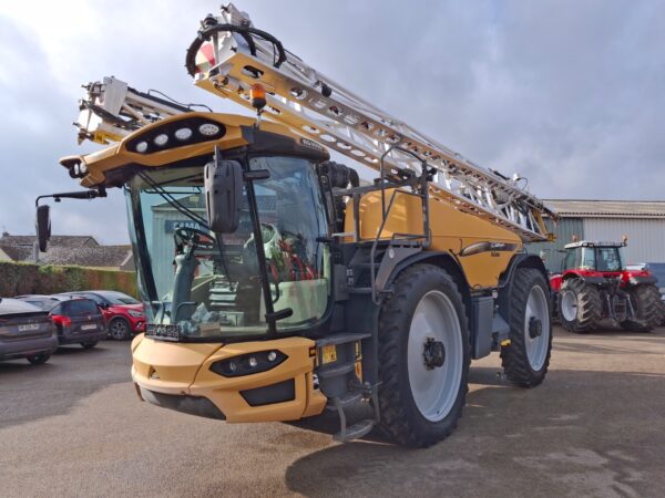 PULVÉRISATEUR AUTOMOTEUR  CHALLENGER ROGATOR 655 D