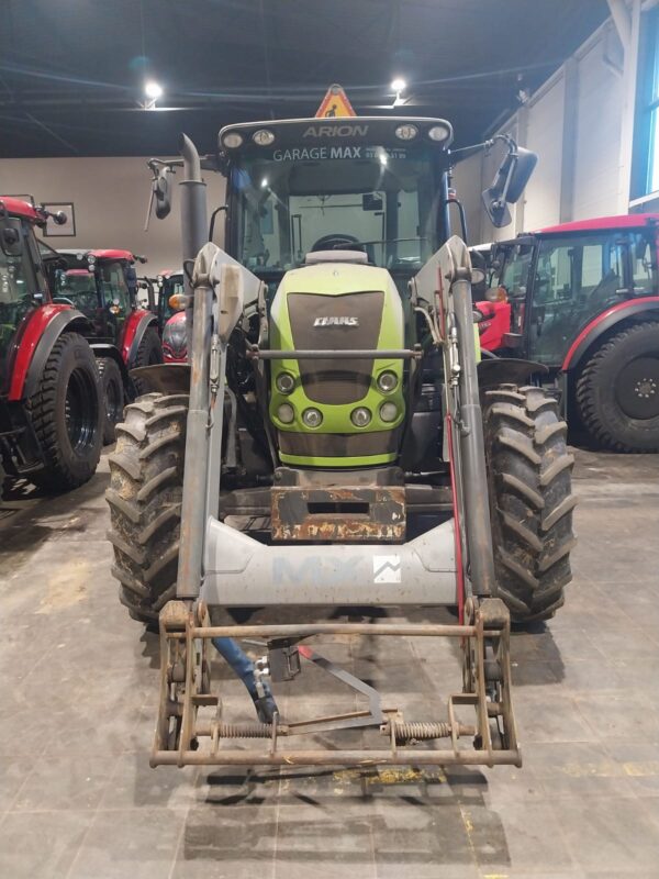 Claas ARION 510 + CHARGEUR