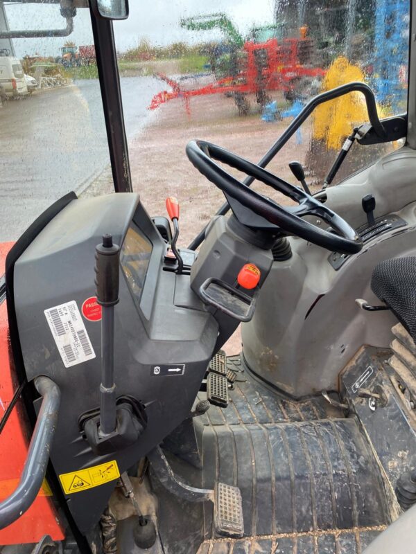 KUBOTA M8540 NARROW – SANS RELEVAGE AVANT