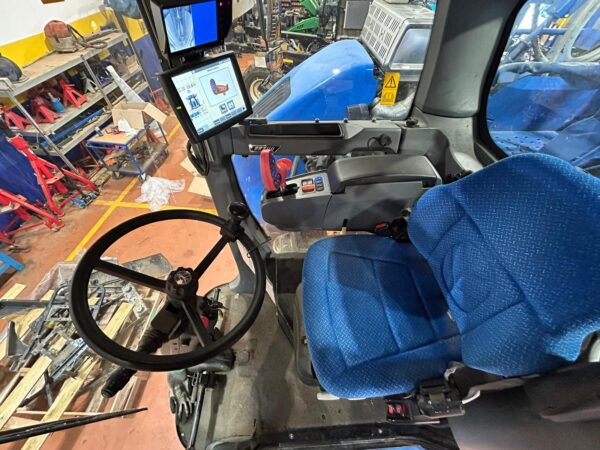 NEW HOLLAND BRAUD 8030L