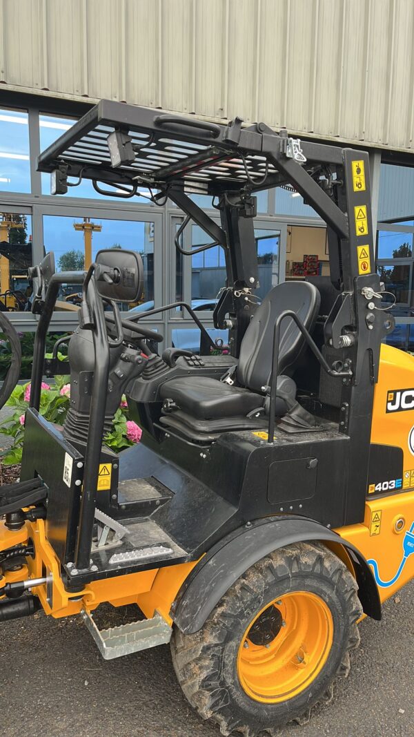 CHARGEUSE ÉLECTRIQUE JCB 403 ETECH