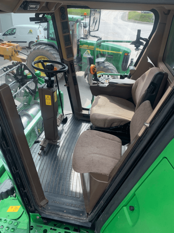 MOISSONNEUSE BATTEUSE JOHN DEERE 9780 CTS HM - Coupe 6,10 m