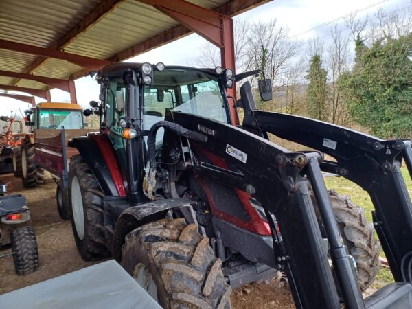 VALTRA G105 ACTIVE – 105 CH – 2021 (AVEC CHARGEUR) 