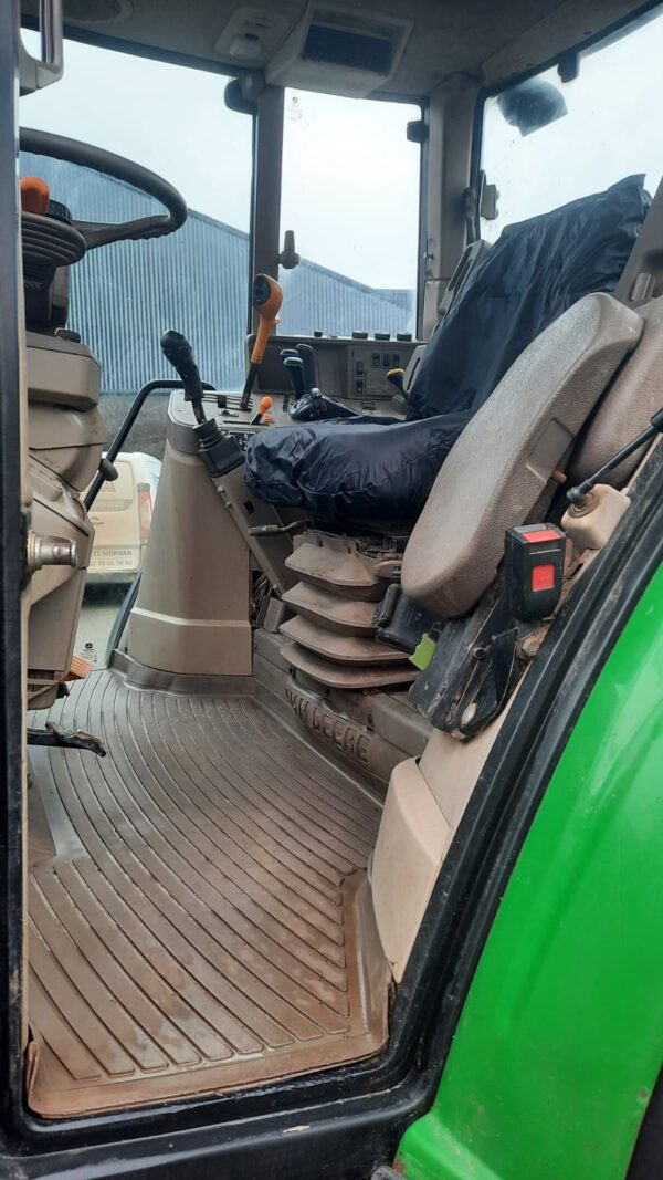JOHN DEERE 6115M + CHARGEUR JOHN DEERE H340 + BMS 220 
