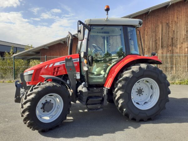 MASSEY FERGUSON 5610 DYNA-4