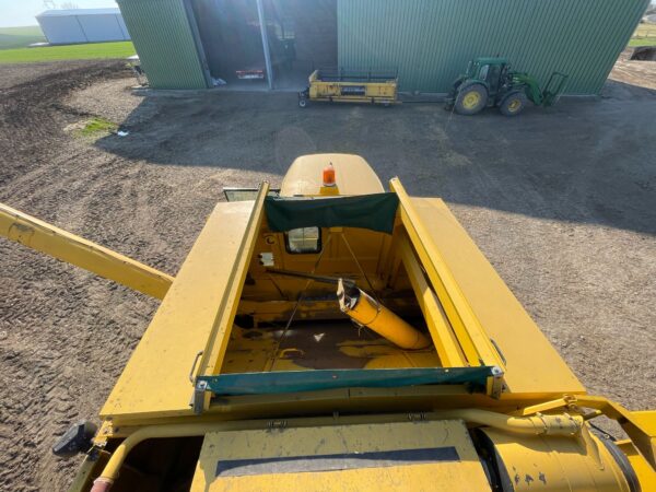 Moissonneuse New Holland TX 64 Plus - Coupe 5,00m