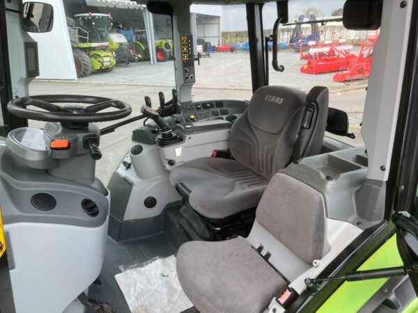 CLAAS ARION 430 SUR MESURE