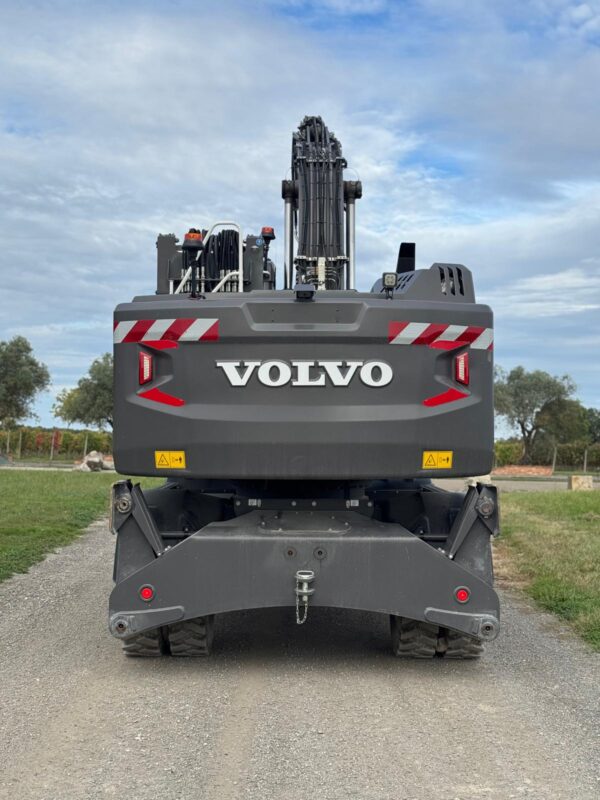 VOLVO EW220E