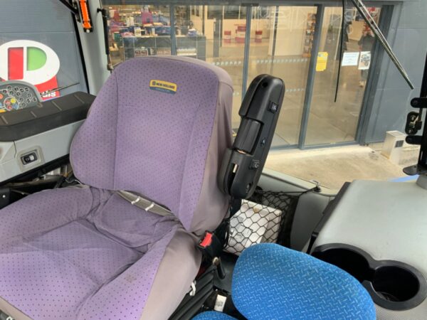 NEW HOLLAND T8.360 UC – 330 CH