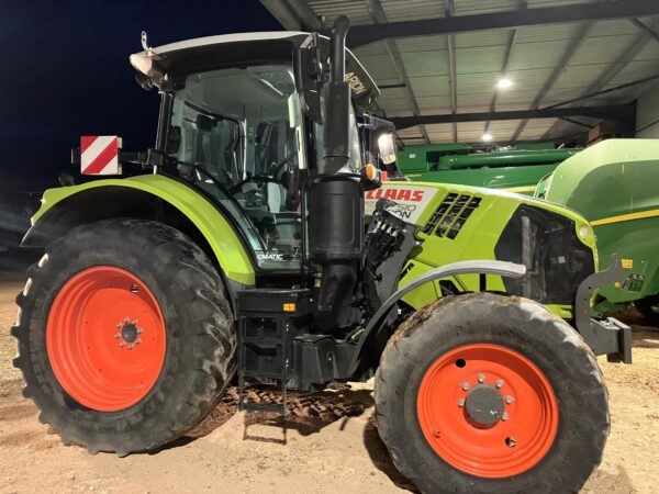 Claas ARION 510 – 135 CH