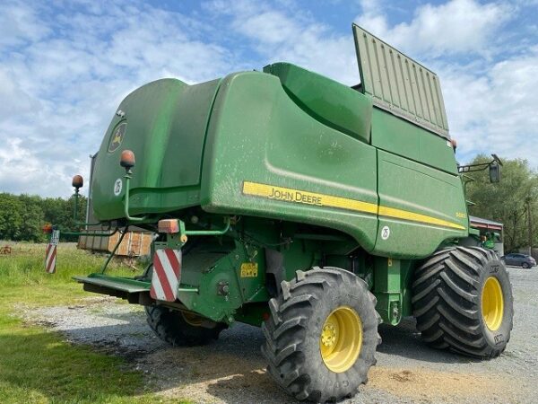 Moissonneuse-batteuse JOHN DEERE S690