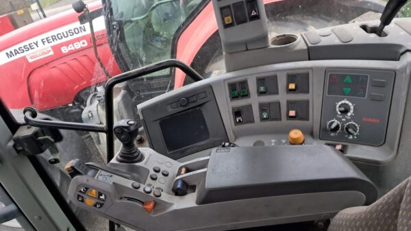 Claas AXION 820 CEBIS – 200 CH