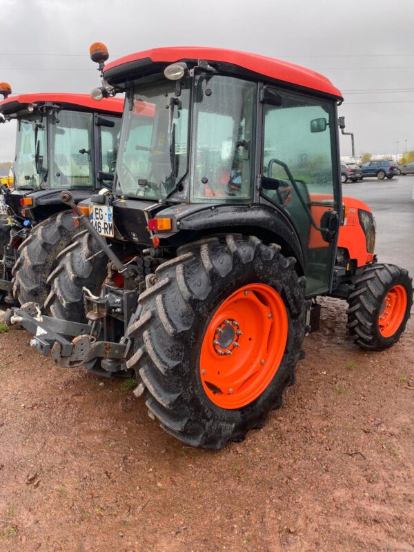 KUBOTA M8540 NARROW – SANS RELEVAGE AVANT