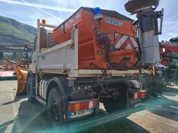 f7b47e4b-7c29-46a1-a385-3f44634665a7 MERCEDES UNIMOG MB 300