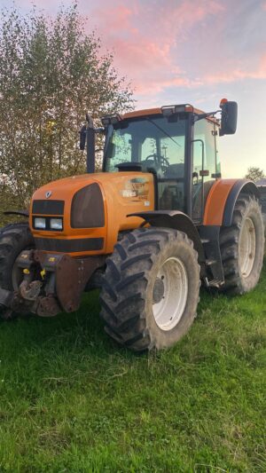 RENAULT ARES 816 RZ – 160 CH – 2004 