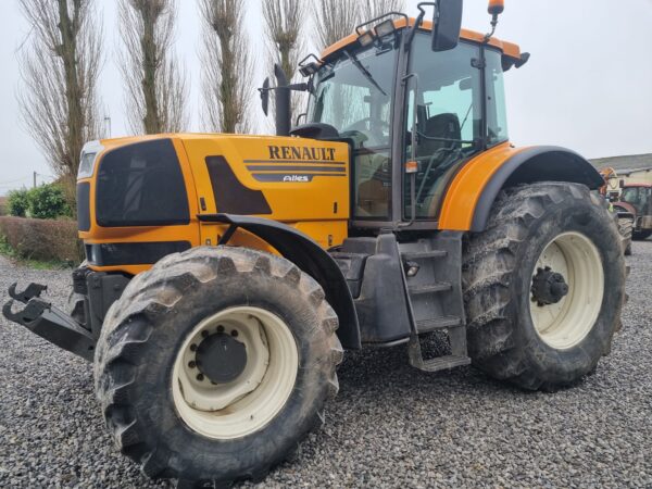 RENAULT ATLES 925 RZ – 225 CH – 2002 