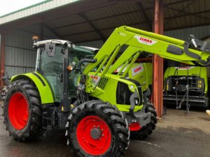 Claas ARION 430 T4F
