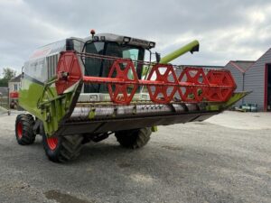 Moissonneuse-batteuse CCLAAS MEDION 340
