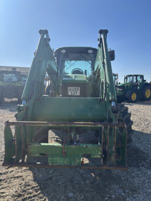 JOHN DEERE 6630 PREMIUM – 135 ch - Chargeur frontal