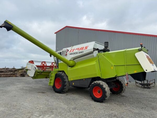de61e410-cf90-4597-8ce0-01fe1c5e0ba3 Moissonneuse-batteuse CCLAAS MEDION 340