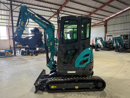 46870977_1777040186_64 MINI-PELLE 2,5 T NUOMAN MACHINERY NM-E25PLUS – NEUVE – 2026
