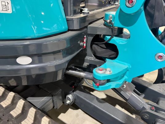 46870985_1777040668_374 MINI-PELLE 2,5 T NUOMAN MACHINERY NM-E25PLUS CANOPY – NEUVE – 2026